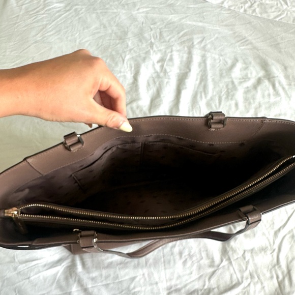 Kate Spade Tote Bag - Picture 6 of 7